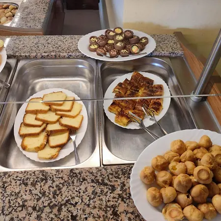 Hotel тропикана 2*