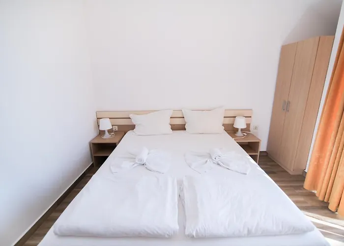 тропикана מלון