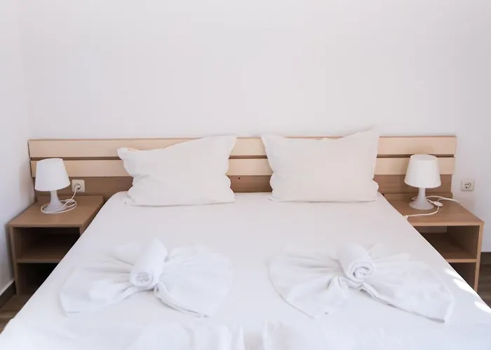 호텔 тропикана 2*