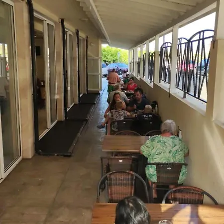 Szálloda тропикана