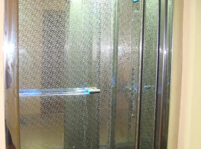 тропикана 2*